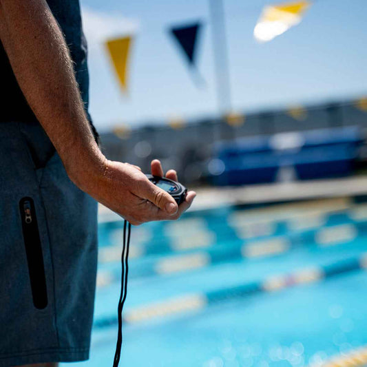 FINIS 3X100M Stopwatch – 100 Split Memory & Stroke‑Rate Trainer