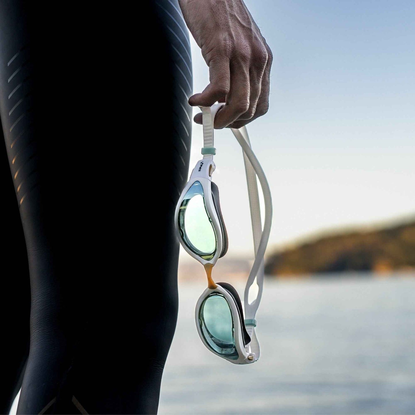 FINIS Alliance Unisex Swim Goggles, Clear
