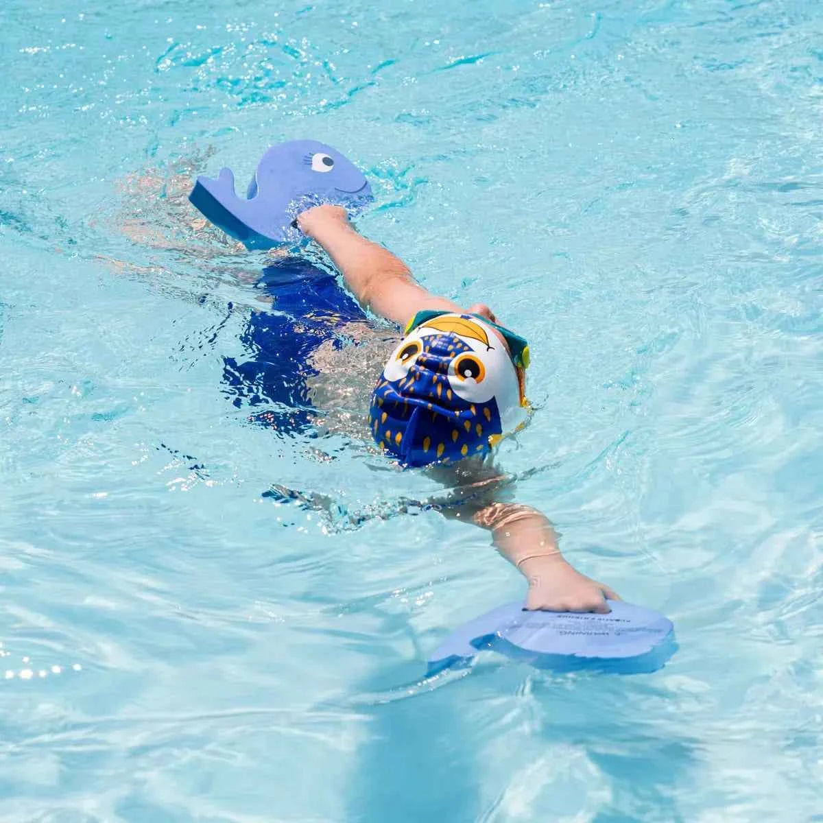 FINIS Floatie Friends™ Foam Hand Float, Whale Blue