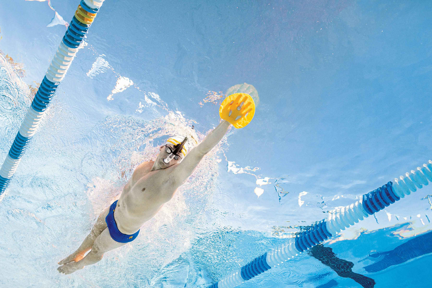 FINIS Manta Strapless Swim Paddles for Strength & Technique Training – Small, Medium, Large