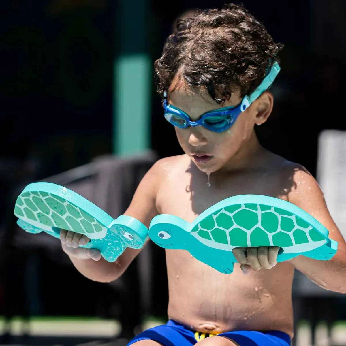 FINIS Floatie Friends™ Foam Hand Float, Turtle